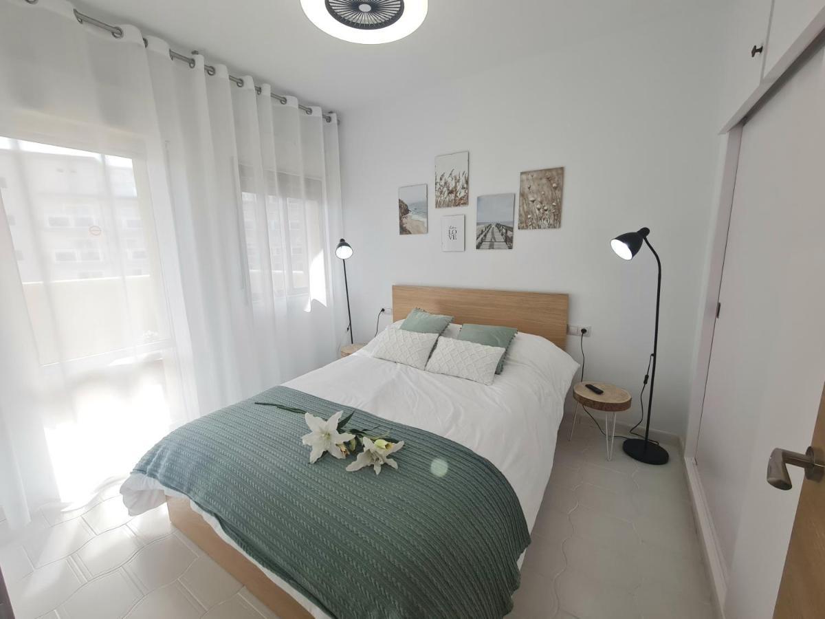 Precioso Apartamento Con Piscinas Y Vistas Al Mar. Бенальмадена Экстерьер фото