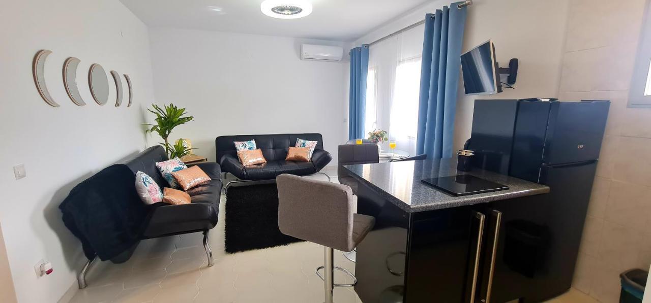 Precioso Apartamento Con Piscinas Y Vistas Al Mar. Бенальмадена Экстерьер фото